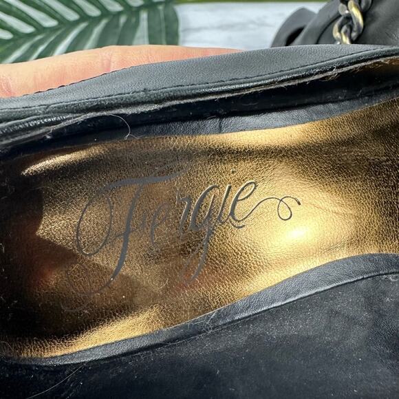 Fergie Women's Stiletto Black w/ Chain accent on heel sz 8 - Picture 5 of 9
